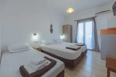 Pavlos Place - 72