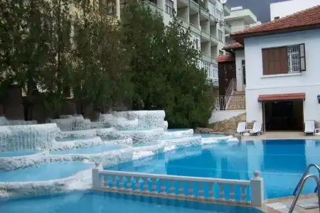 Boulevard - 5