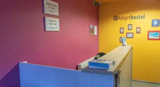 Target Hostel - 9