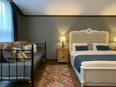 Loka Suites - 43