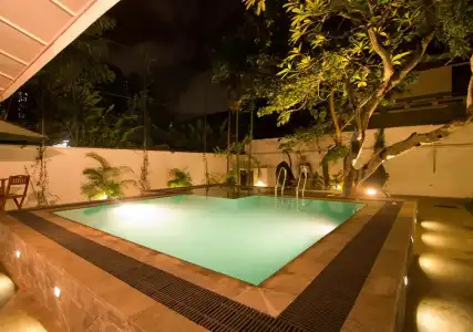 Ellen's Place - 16