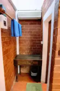 Red Brick Guesthouse - 18