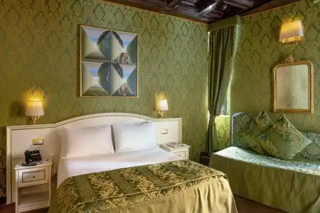 Residenza Canova Tadolini Luxury Rooms & Suites - 6