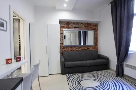 Apartment House - The Modern Flat - 104