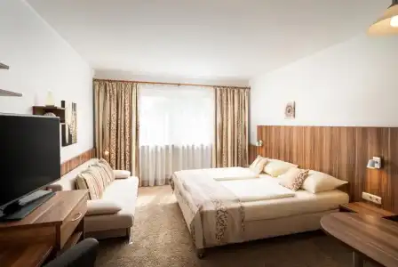 QU, Trademark Collection by Wyndham - 32