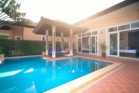 Rawai Private Villas - Pool and Garden - 16