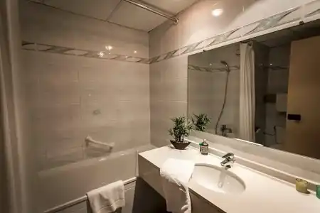 Holiday Inn PERPIGNAN by IHG - 40