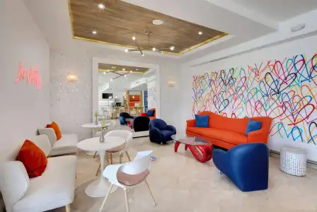 MB, Trademark Collection by Wyndham - 10