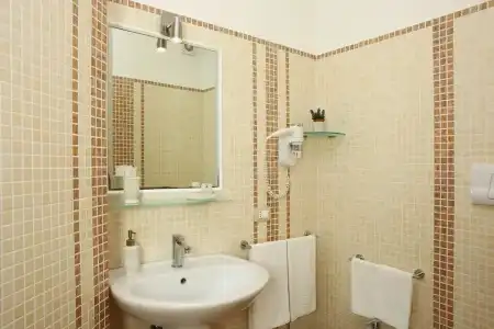 Coralia Bed and Breakfast - 9