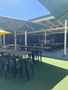 The Queensport Motel & Tavern - 21