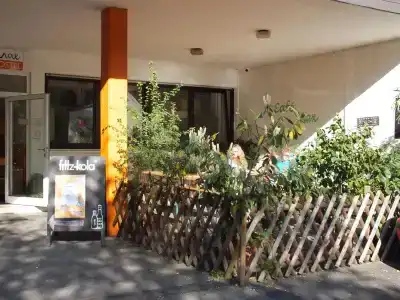 Max Hostel - 4