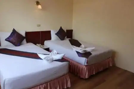 Chumphon Palace - 47