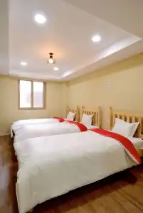 Red Guest House - 19