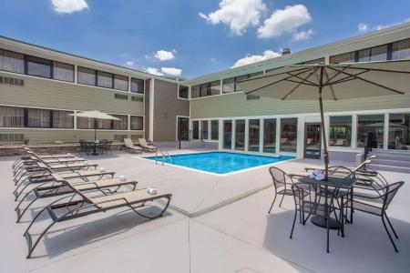 Wyndham Garden Fort Wayne - 12
