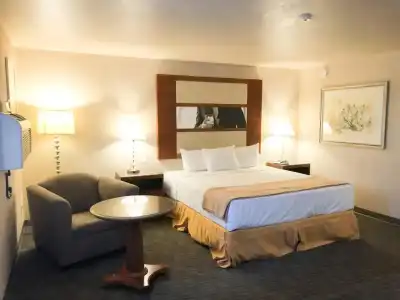 Sunrise Inn - 34