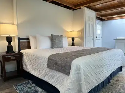 Aloha Junction Bed and Breakfast -Minutes Away from Hawaii Volcanoes National Park - 50