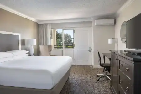Hyatt Regency Newport Beach - 50