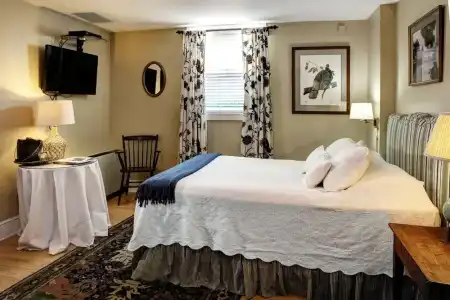 200 South Street Inn - 47