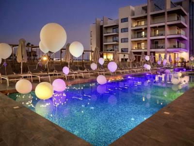 Mercure Larnaca Beach Resort - 11