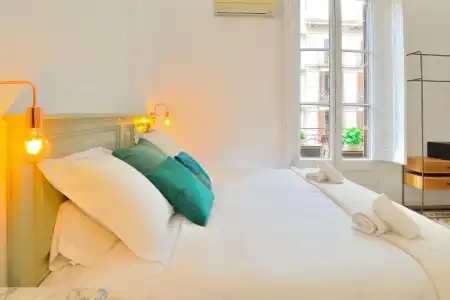 Hostal Girona - 34