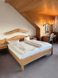 Gruberhof - 100