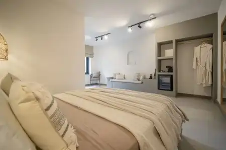 Derin Alaçatı - 77