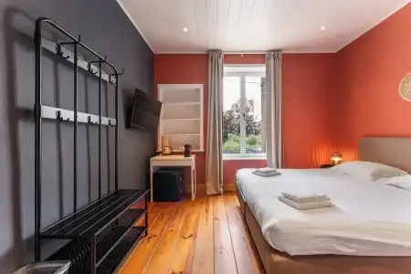 Lake Suites - 27