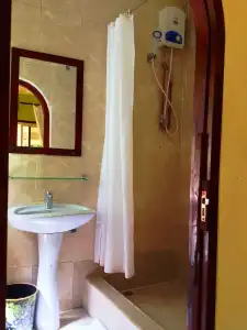 Beau Vallon Bungalows - 7
