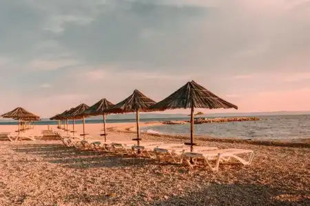 Romana Beach Apartments - 19