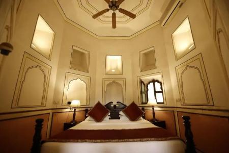 Narain Niwas Palace - 128