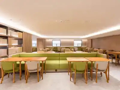 Ji Guangzhou Sports Center Tianhe North Road - 16