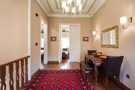 White Palace Old City Boutique - 16