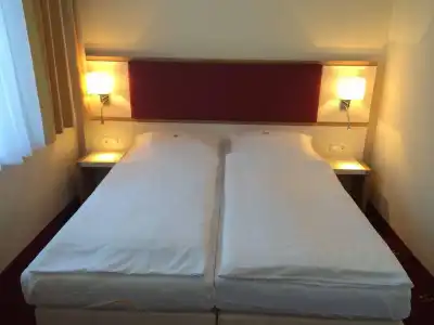 SleepBEEONE Wilhelmshaven - 1