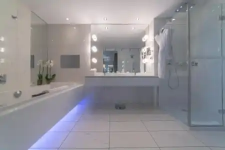 Hôtel Le Strato - 96