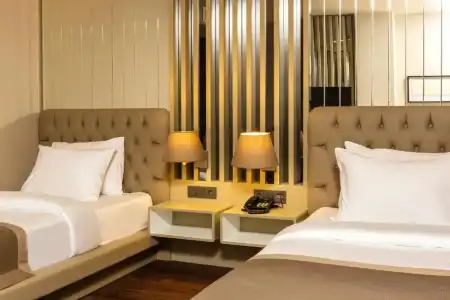 The City Suites - 48