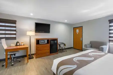 Quality Inn Near Hollywood Walk of Fame - 19