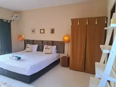 Laura's Guest House - adult only - - 110