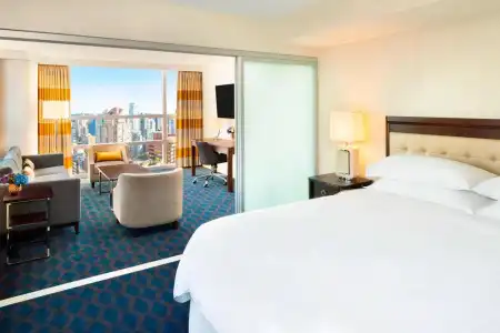 Sheraton Vancouver Wall Centre - 37