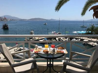 Sun N Blue - 13