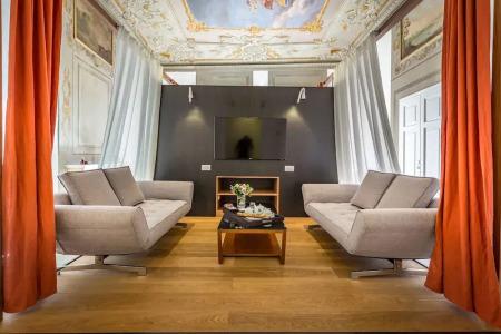 La Scaletta Al Ponte Vecchio - 387