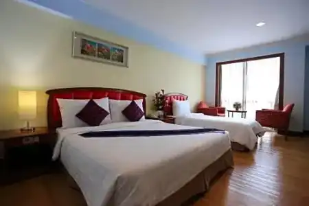 Karnmanee Palace - 33
