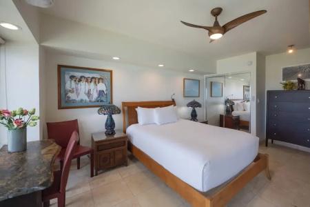 Waikiki Shore by OUTRIGGER - 142