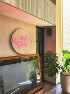 SQ Boutique - 18