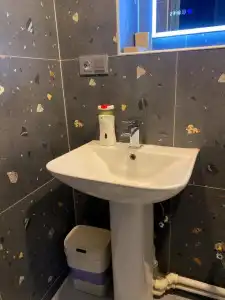 Corner Guest House - 9