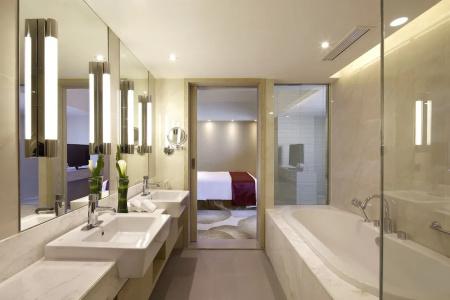 Holiday Inn Kunming City Centre by IHG - 63
