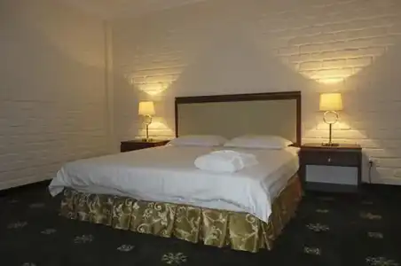 Arien Plaza - 54