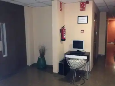 Hostal Drassanes - 16