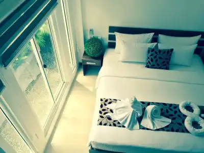 8 Plus Motels - 47