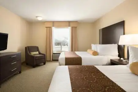 Ramada Limited Golden - 72