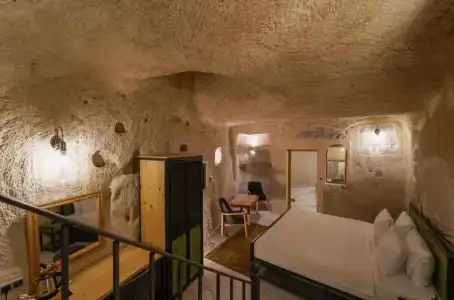 The Niche Cave - 108